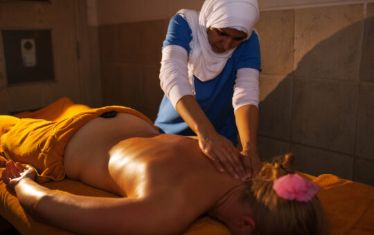 Back massage in Asian beauty spa